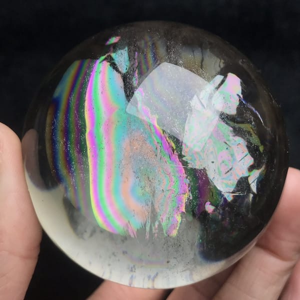 Vertical rainbow and frosted phantom on the right side