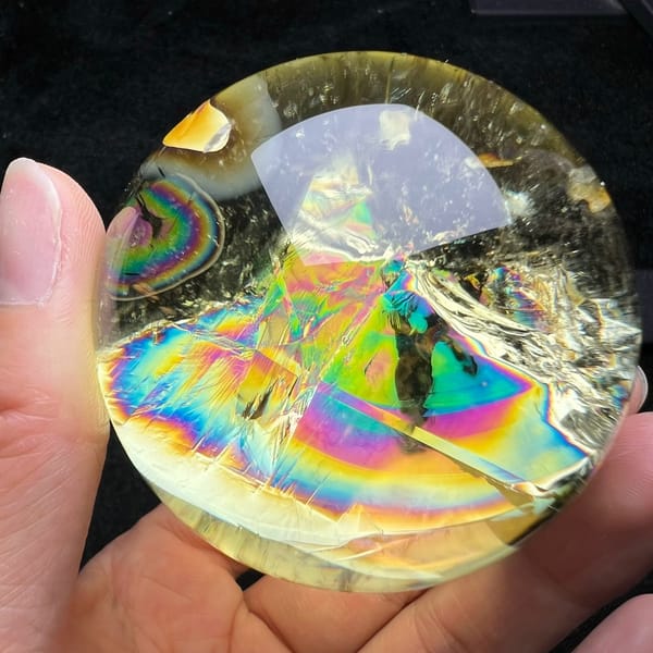 Straight plane cutting through the rainbow to form a T shape