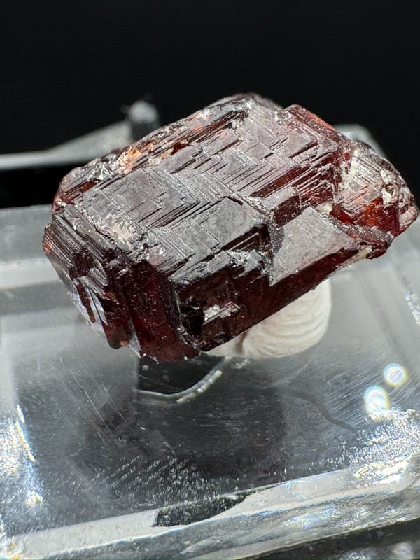 Garnet from Pakistan, individual mineral specimen view 4