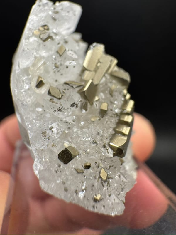 Baryte from Jiangxi, China, individual mineral specimen view 8