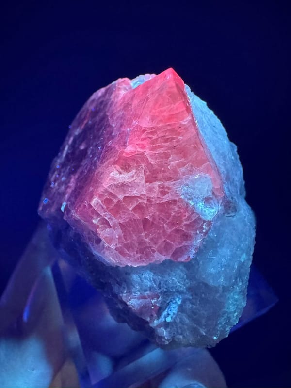 Spinel from Myanmar, individual mineral specimen view 3