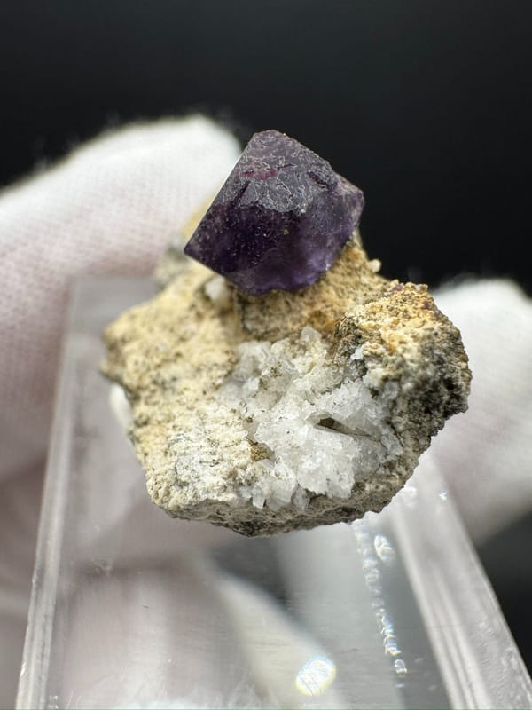 Fluorite from Fujian, China, individual mineral specimen view 5