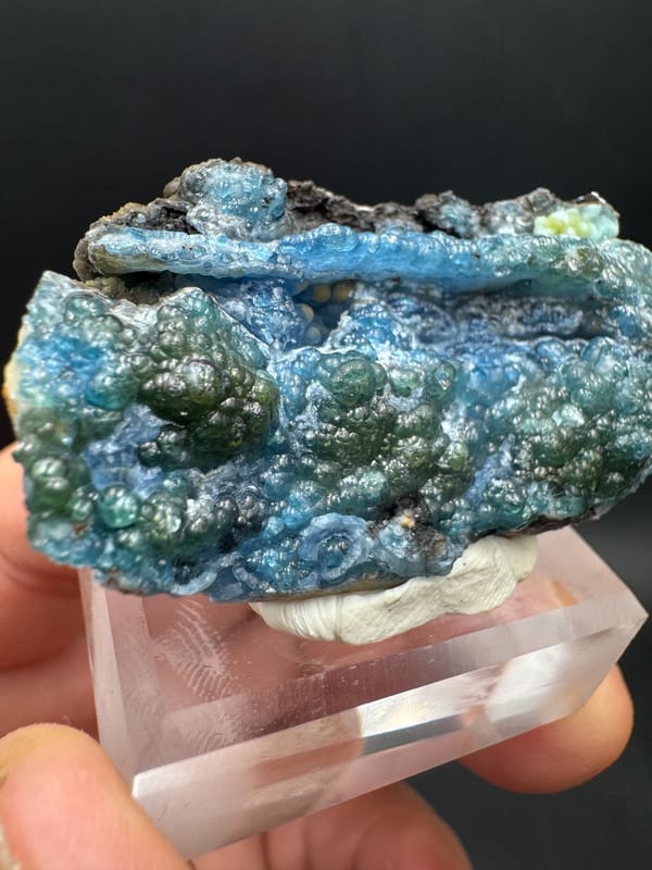Plumbogummite from Guangxi, China, individual mineral specimen view 2