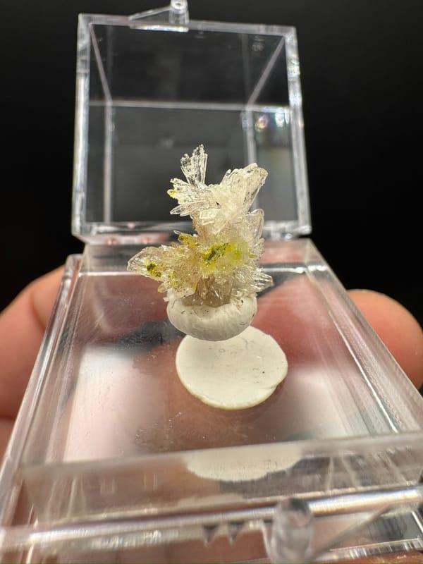 Creedite from Guizhou, China, individual mineral specimen view 1