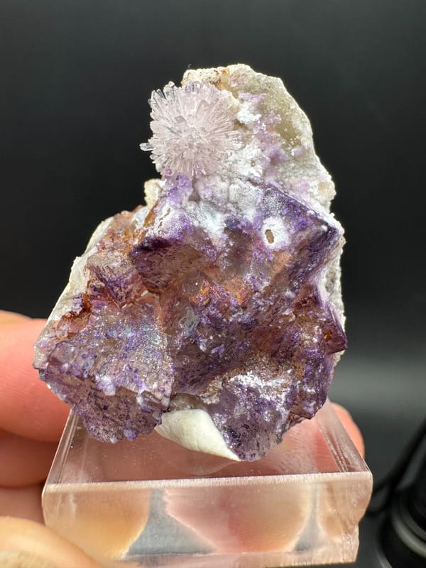 Creedite from Qinglong Co., Guizhou, China, individual mineral specimen view 2