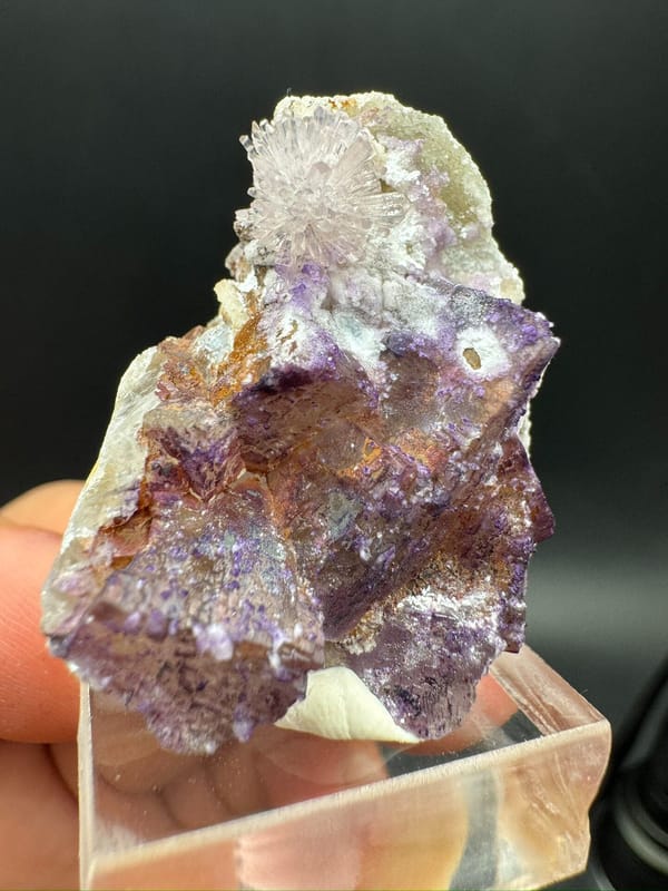 Creedite from Qinglong Co., Guizhou, China, individual mineral specimen view 3