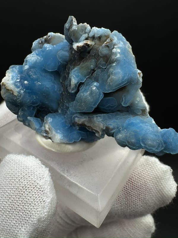 Plumbogummite from Guangxi, China, individual mineral specimen view 8