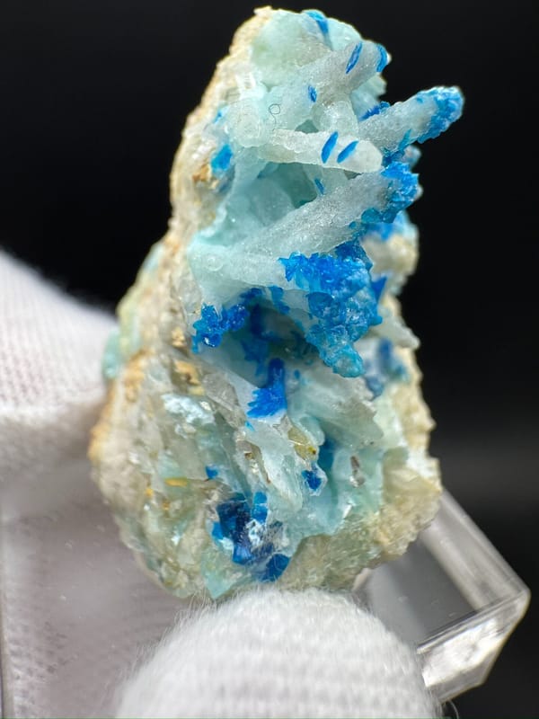 Hemimorphite from Yunnan, China, individual mineral specimen view 4