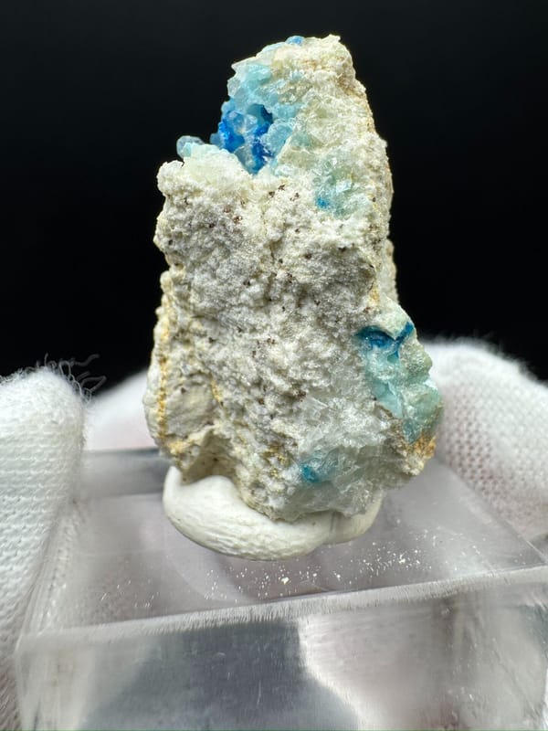 Hemimorphite from Yunnan, China, individual mineral specimen view 5
