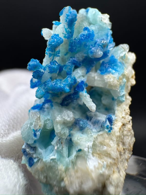 Hemimorphite from Yunnan, China, individual mineral specimen view 6