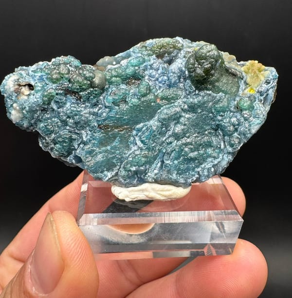 Plumbogummite from Guilin, Guangxi, China, individual mineral specimen view 1
