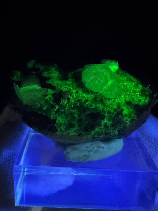 Calcite from Fujian, China, individual mineral specimen view 2