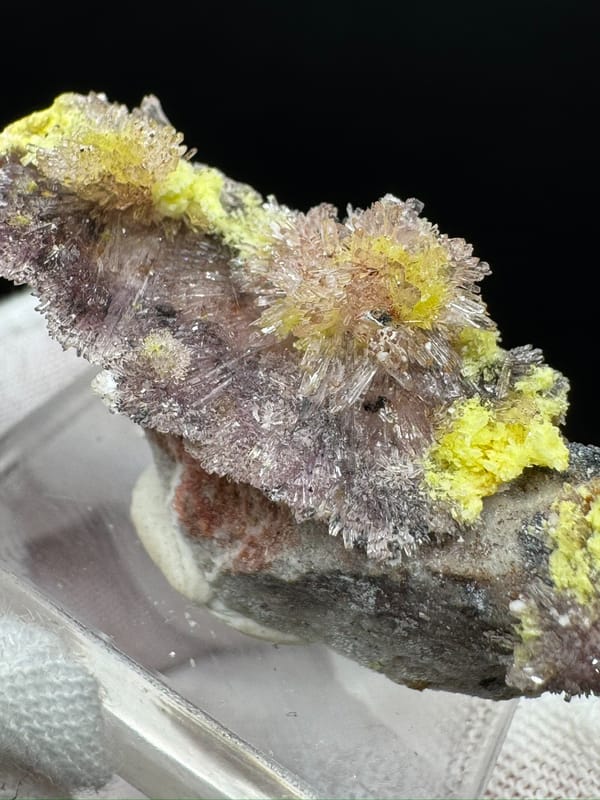 Creedite from Qinglong Co., Guizhou, China, individual mineral specimen view 5