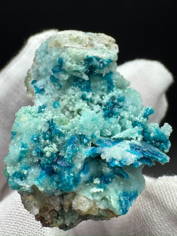 Hemimorphite from Yunnan, China, individual mineral specimen view 5