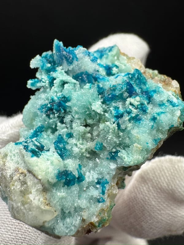 Hemimorphite from Yunnan, China, individual mineral specimen view 9