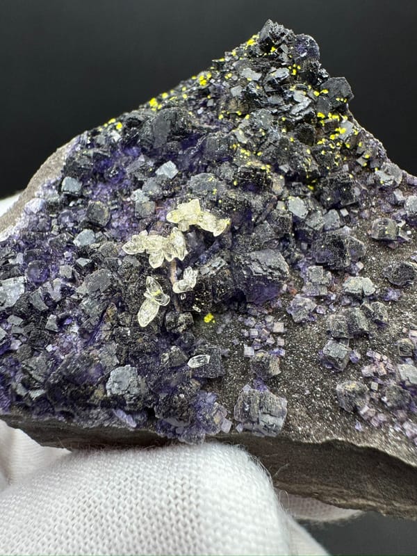 Fluorite from Guizhou, China, individual mineral specimen view 9