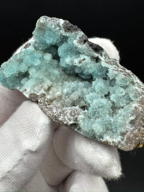 Hemimorphite from Ruyuan, Guangdong, China, individual mineral specimen view 3