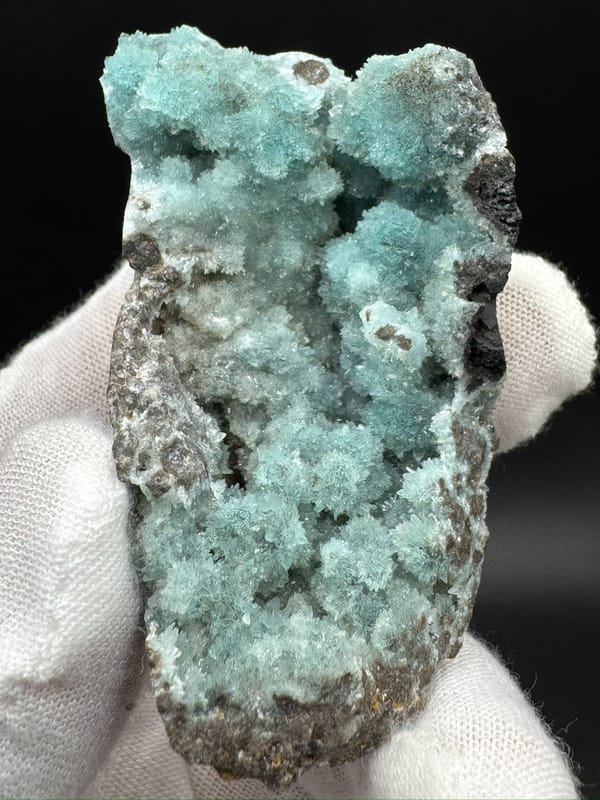 Hemimorphite from Ruyuan, Guangdong, China, individual mineral specimen view 7