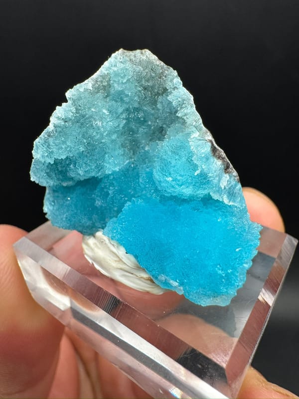 Hemimorphite from Ruyuan, Guangdong, China, individual mineral specimen view 2
