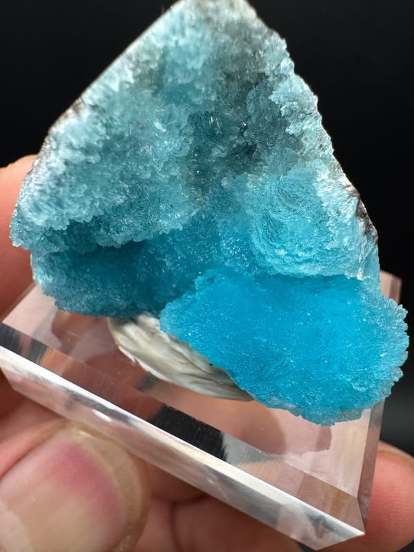 Hemimorphite from Ruyuan, Guangdong, China, individual mineral specimen view 3