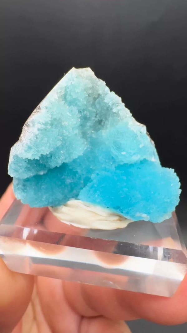 Hemimorphite from Ruyuan, Guangdong, China, individual mineral specimen view 9