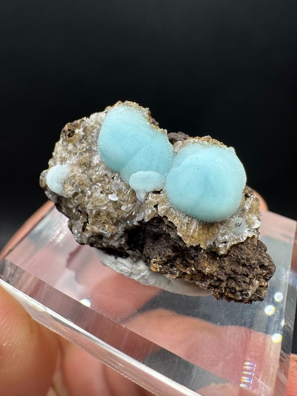 Hemimorphite from USA, individual mineral specimen view 2