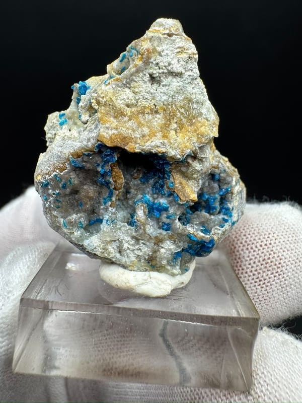 Veszelyite from Yunnan, China, individual mineral specimen view 5