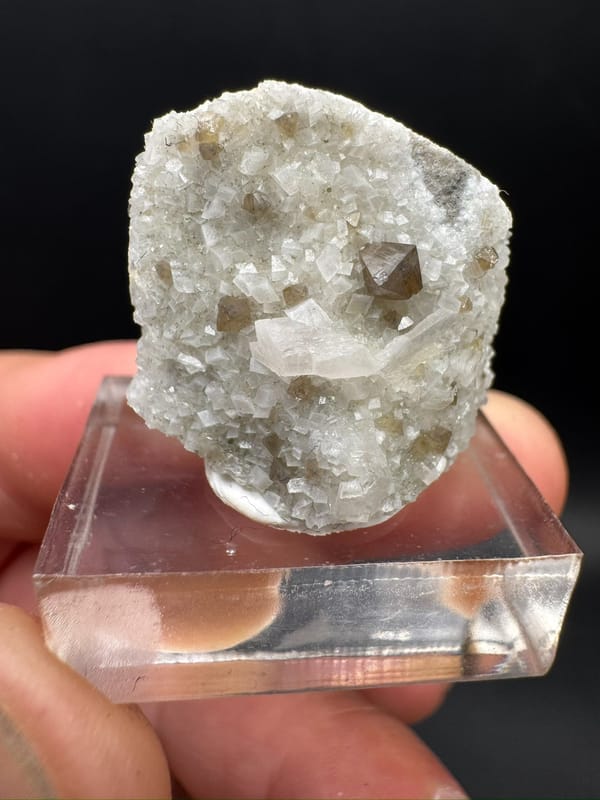 Scheelite from Yaogangxian Mine, Yizhang Co., Hunan, China, individual mineral specimen view 5