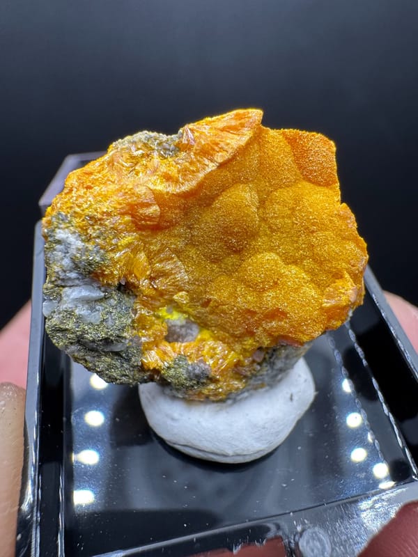 Unidentified yellow mineral from Shimen, Hunan, China, individual mineral specimen view 2
