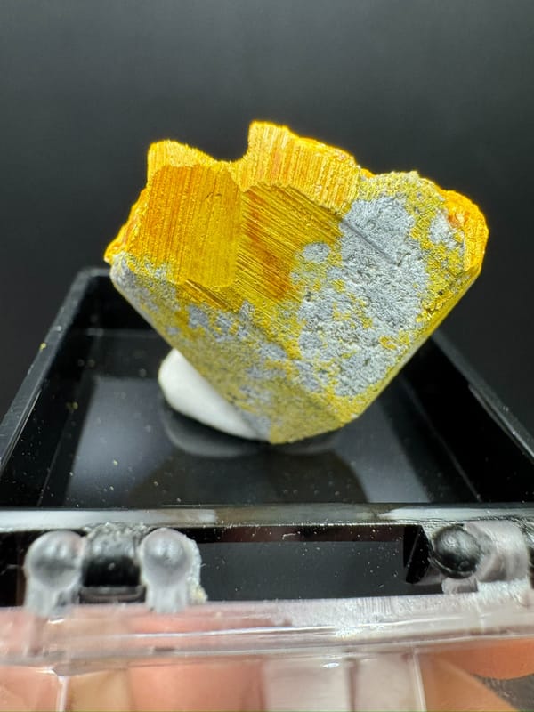Unidentified yellow mineral from Shimen, Hunan, China, individual mineral specimen view 3