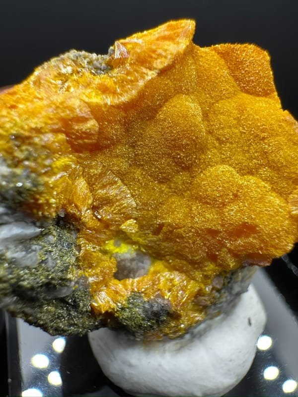 Unidentified yellow mineral from Shimen, Hunan, China, individual mineral specimen view 5