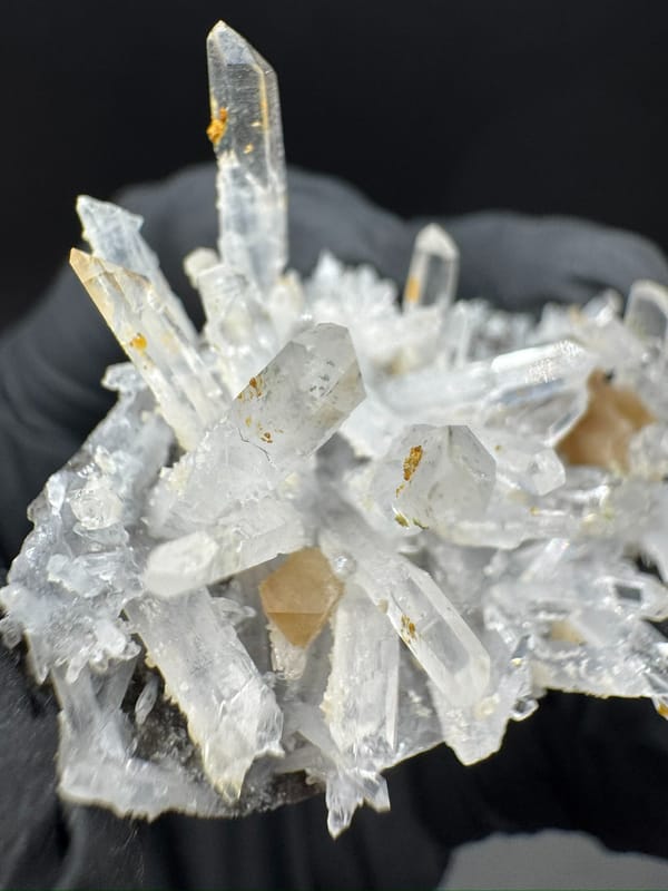Scheelite from Yaogangxian Mine, Yizhang Co., Hunan, China, individual mineral specimen view 2