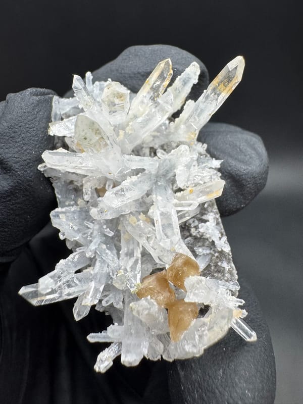Scheelite from Yaogangxian Mine, Yizhang Co., Hunan, China, individual mineral specimen view 3
