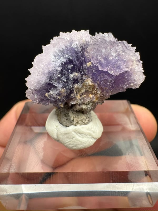 Unidentified mineral from Guizhou, China, individual mineral specimen view 1