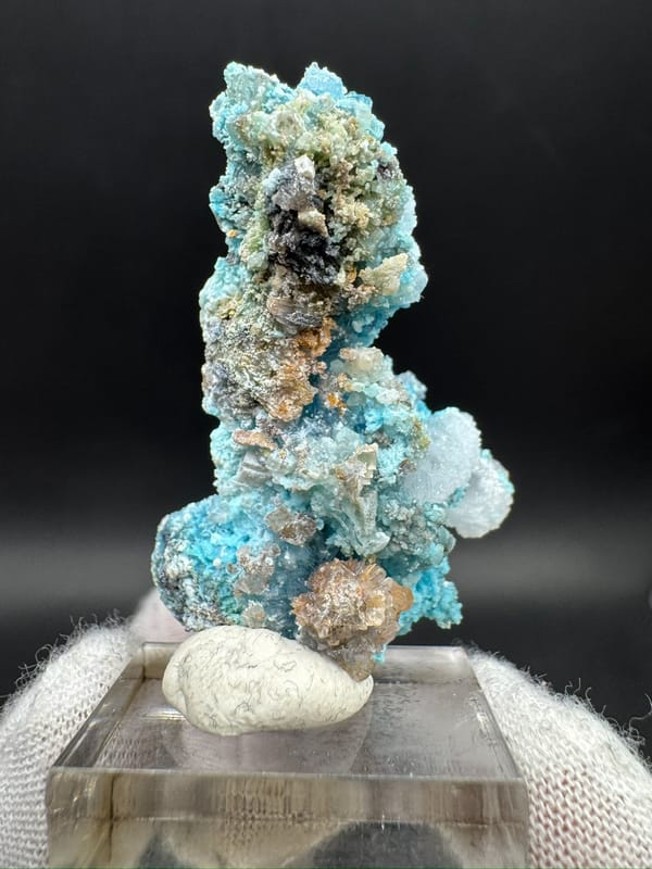 Gypsum from Guizhou, China, individual mineral specimen view 5