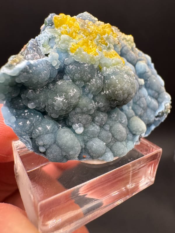 Plumbogummite from Guangxi, China, individual mineral specimen view 2