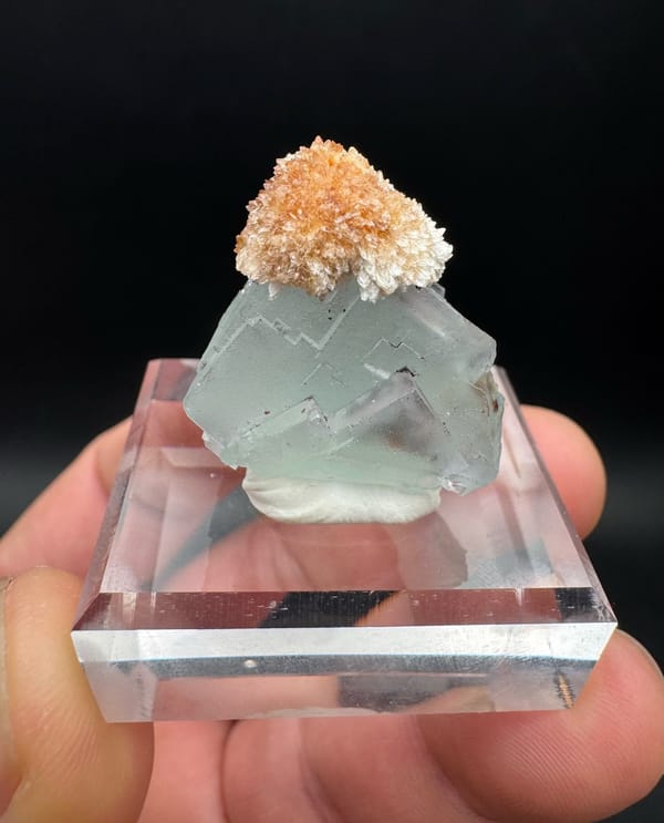 Creedite from Qinglong Co., Guizhou, China, individual mineral specimen view 1