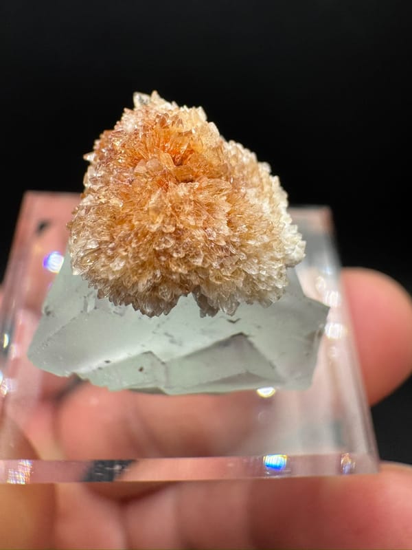 Creedite from Qinglong Co., Guizhou, China, individual mineral specimen view 4