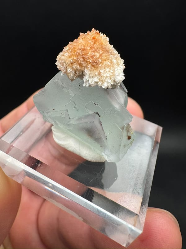 Creedite from Qinglong Co., Guizhou, China, individual mineral specimen view 7