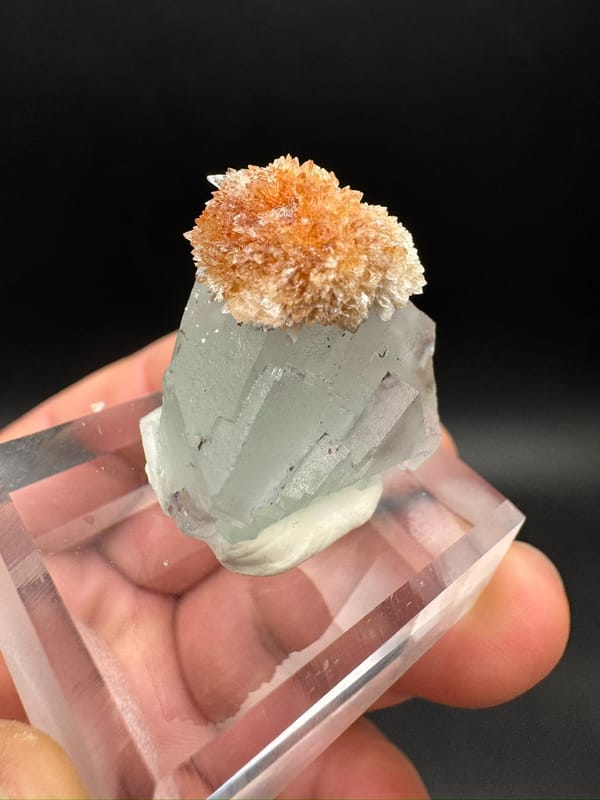 Creedite from Qinglong Co., Guizhou, China, individual mineral specimen view 8