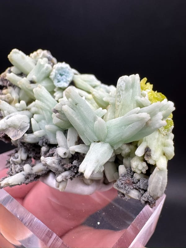 Plumbogummite from Guangxi, China, individual mineral specimen view 4