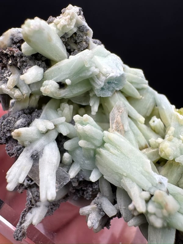 Plumbogummite from Guangxi, China, individual mineral specimen view 8