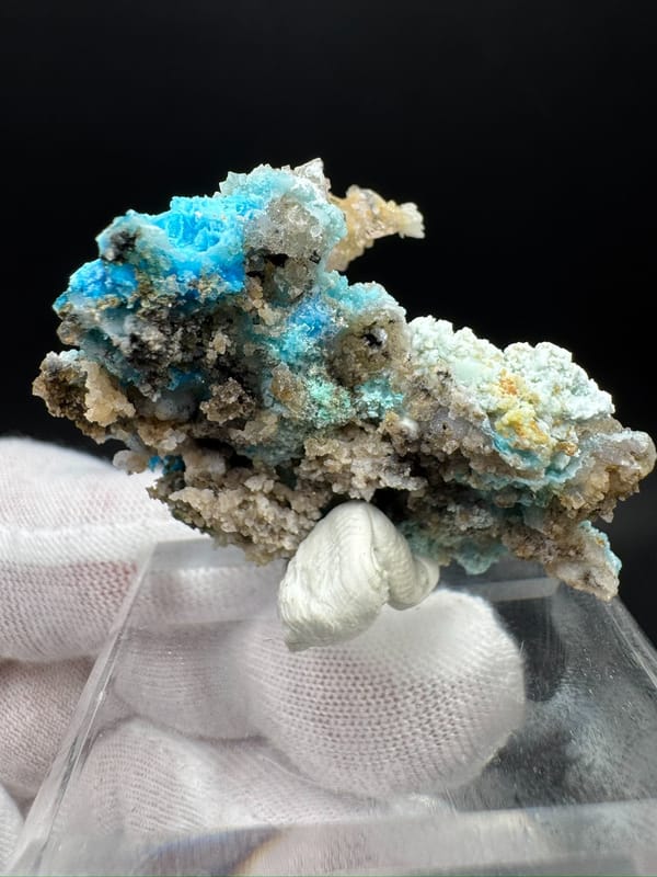 Yttrofluorite from Qinglong Co., Guizhou, China, individual mineral specimen view 4