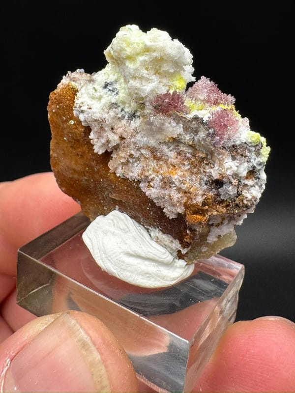 Creedite from Guizhou, China, individual mineral specimen view 5