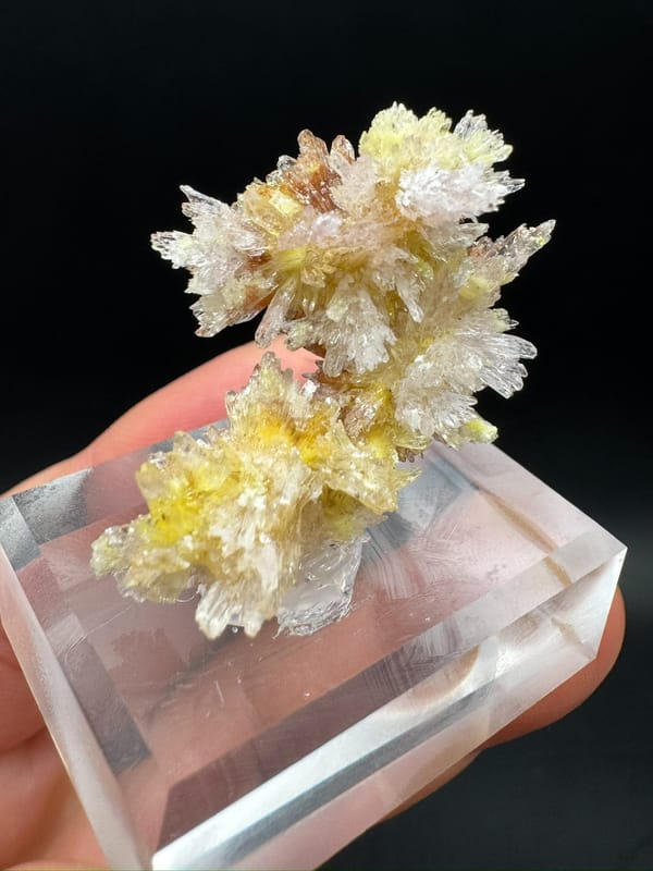 Creedite from Guizhou, China, individual mineral specimen view 3