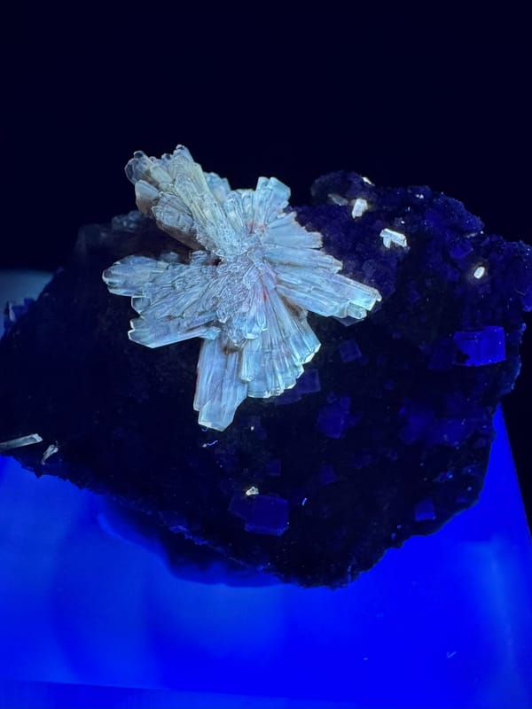 Creedite from Guizhou, China, individual mineral specimen view 4