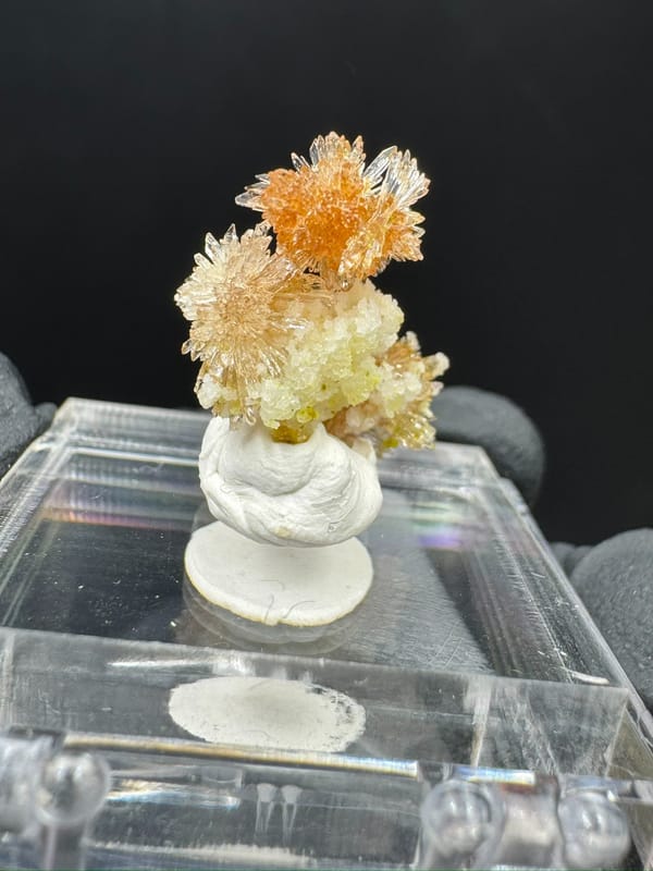 Creedite from Guizhou, China, individual mineral specimen view 1