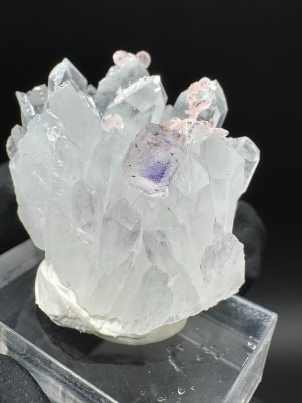 Fluorite from Wuzhou, Guangxi, China, individual mineral specimen view 4