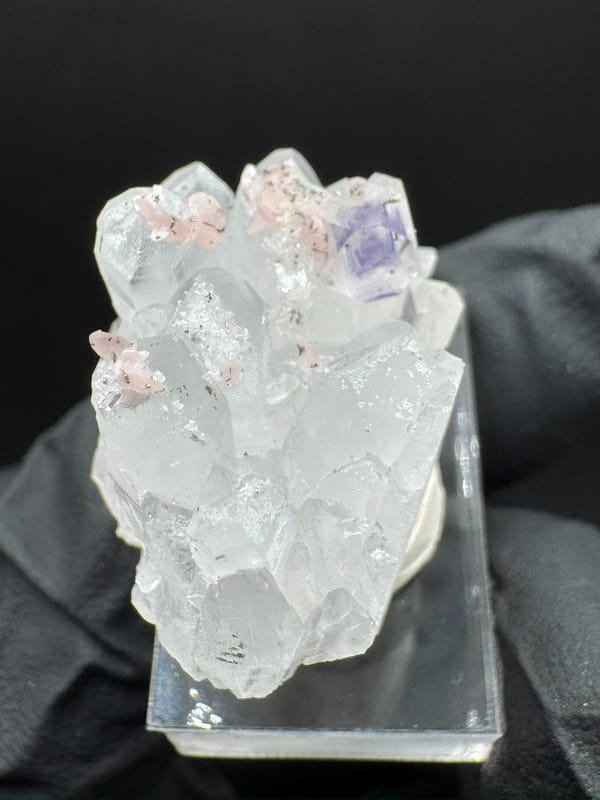 Fluorite from Wuzhou, Guangxi, China, individual mineral specimen view 9