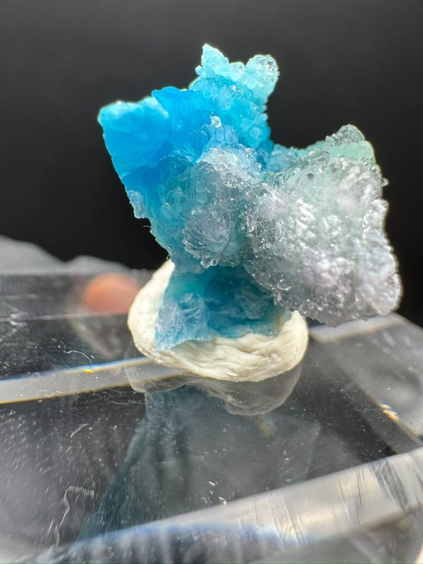 Gibbsite from Guizhou, China, individual mineral specimen view 2